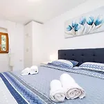 Dom wakacyjny In 40979 Veli Lošinj